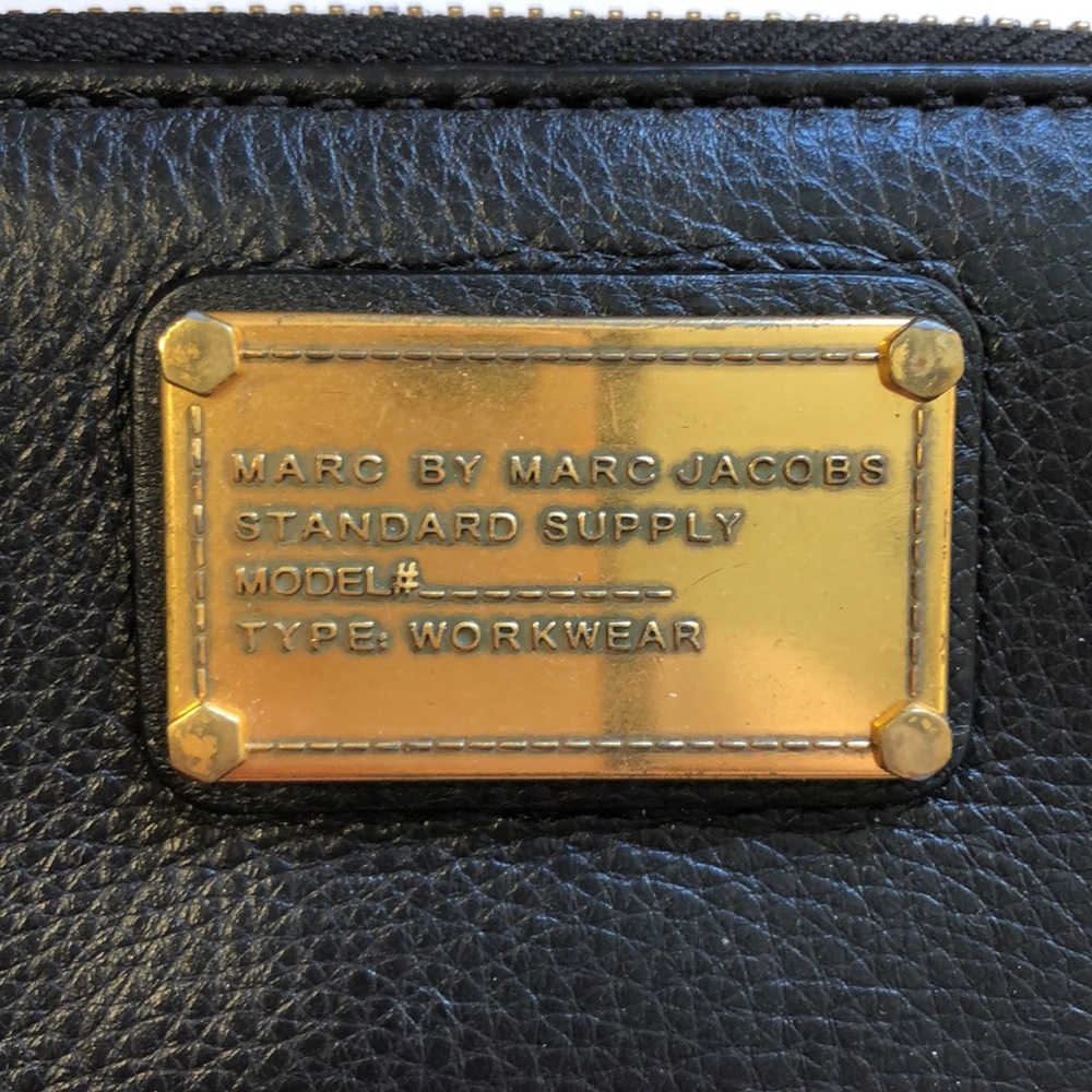 Marc By Marc jacobs wristlet - Picture 2 of 4